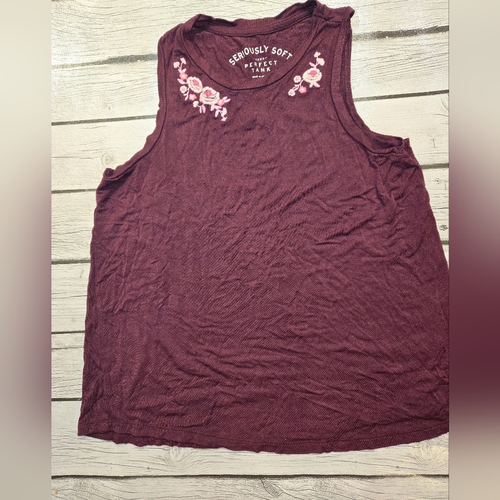 American Eagle Soft & Sexy Burgundy Embroidered Floral Tank Top Small